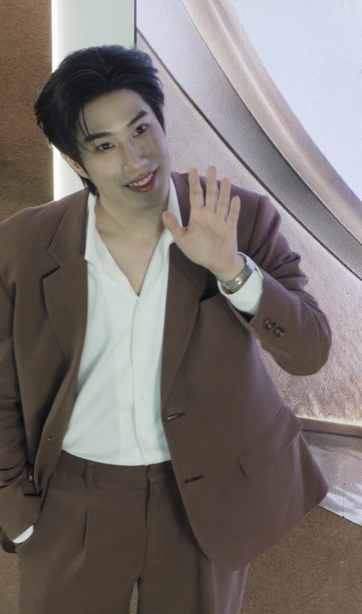 hellobeargyu's tweet photo. 📝┊บันทึกเด้กอ้วล 

วานนิเริ่มต้นวันด้วยการเดินเข้าห้างแล้วบังเอิญเจอพิดาราเลย เผลอสรั่น 🚰·̫🚰  ได้เติมจากมุมใหม่ ๆ ชั้น 3 ด้วย จุ่มแก้มวานนิมีคนแอบงอแงแต่ว่าน่ารักฮับ เอ็นดูกมกมสุดหัวใจ ยัยบิ๋ยิ้มหวานชื่นใจแม่ทิฉุด !! ร้ากน้าอ้วล ไว้เจอกันใหม่งับ ″̮

16.09.69 𓐄☔️˒ https://t.co/dZQNPXnDNB
