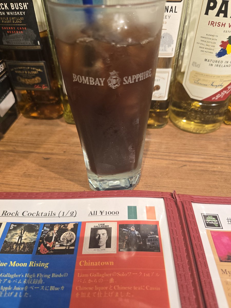 wellerjam3's tweet photo. 8年ぶりぐらいにShamrock'N'Roll Starさんへ
ギネスとChinatownを飲んだ🍺
どちらも美味😎
オアナイのフライヤーを預かってくださり感謝です🙇
Oasis Nightにご興味ある方、フライヤー置いているので是非！🙋 https://t.co/YS7wCDqogw