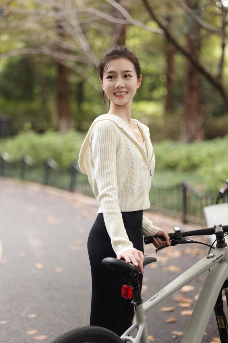 yir3WsZEcaHAQLg's tweet photo. Got my old bike fixed after 3 years! No more scrolling for bus times, just fresh air and fun rides to work. Small wins = big happiness ， https://t.co/zYEW0YsLlo