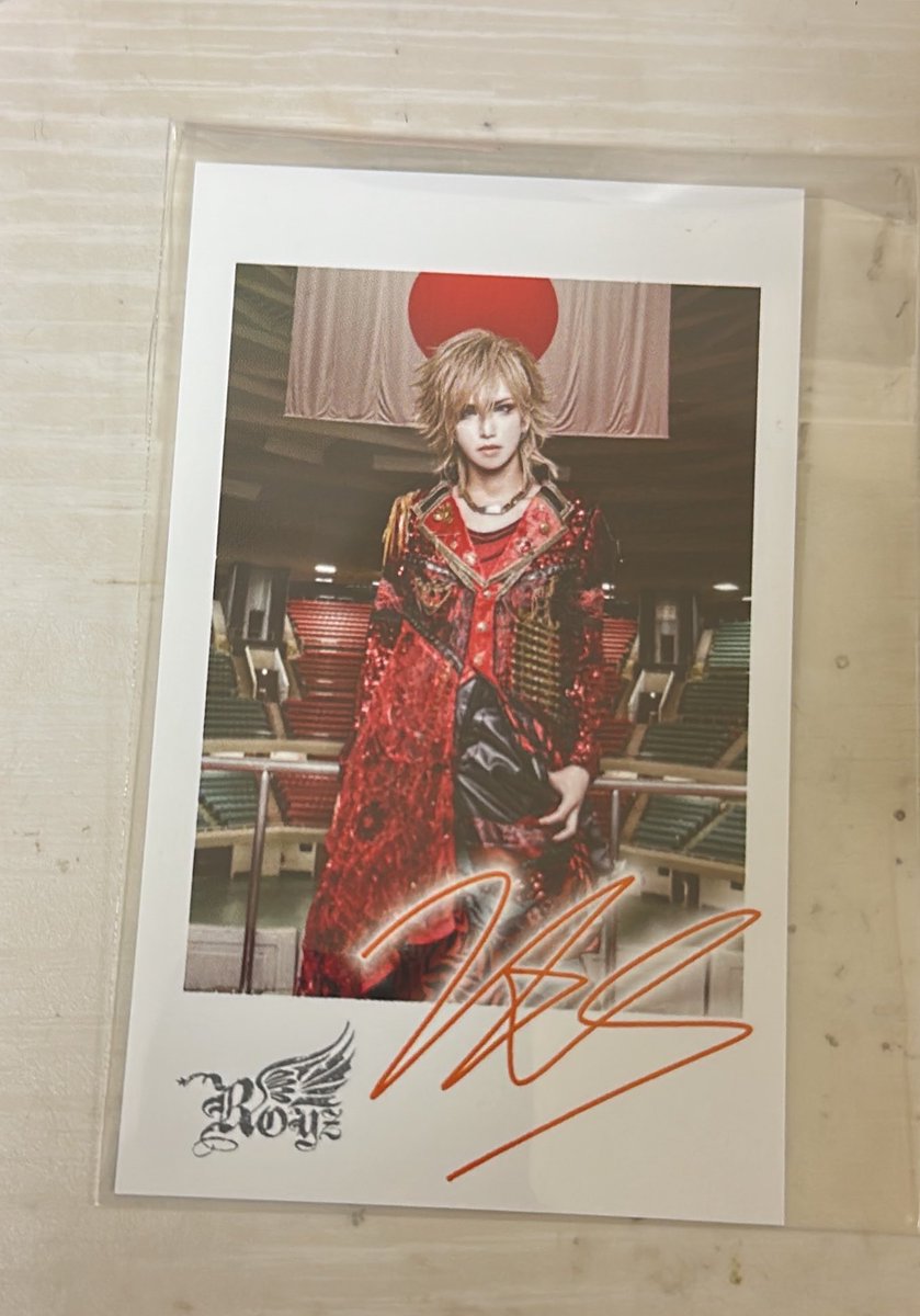 numaco24's tweet photo. ROYZ日本武道館　交換希望
譲:智也さん
求:杙那さん

郵送での交換希望
よろしくお願いします https://t.co/Qe3iOgVfKL