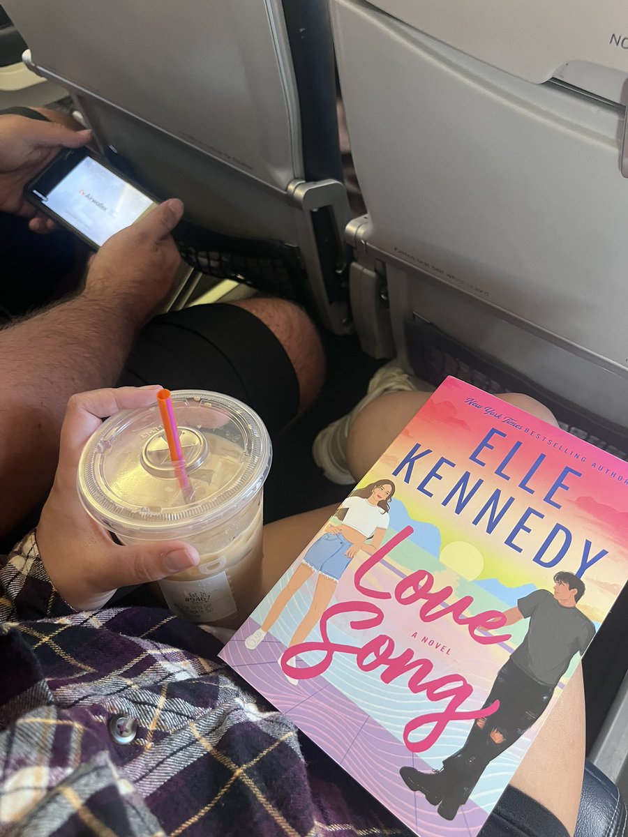 HashtagJennaaa's tweet photo. Off we go! https://t.co/Guu4RuHaqz