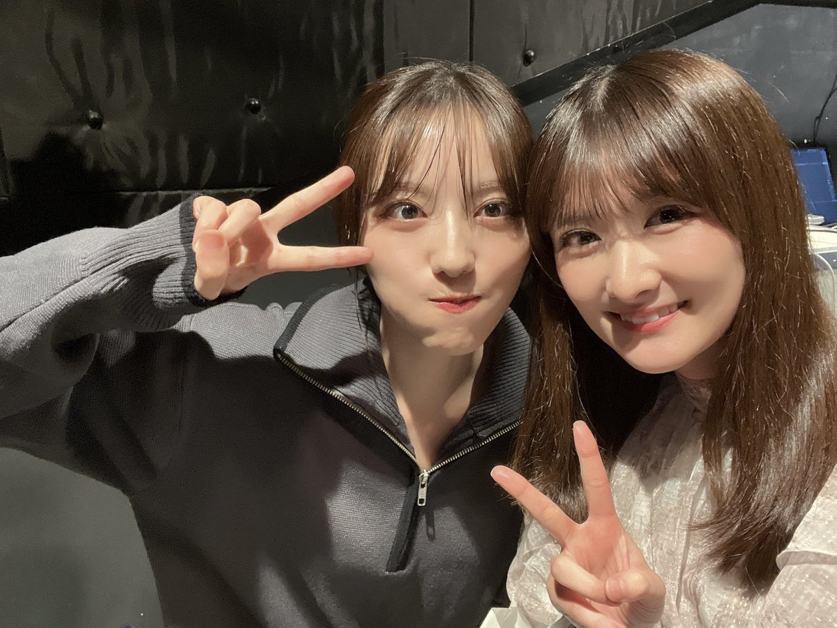 tomoko_hazuki's tweet photo. 井尻さん、かいちーさん、植田さんが出演してる舞台 #旭バカ 観劇！！

宮崎の離島を舞台に繰り広げられる素敵なお話でした✨
井尻さんのお芝居大好き🫶
初登場した瞬間思わず美少女すぎるやろ😍って心の中で叫ばしていただきました。笑
ワンピースに帽子に白サンダルは眼福👒🤍
……そんなことは一旦置いといて！笑
ラストシーンにはグッときました🥹🌻
かいちーさんの健気な笑顔にも涙。
植田さんの郵便局員、しょんぼりしてるところ面白かったです。

素敵な時間をありがとうございました✨