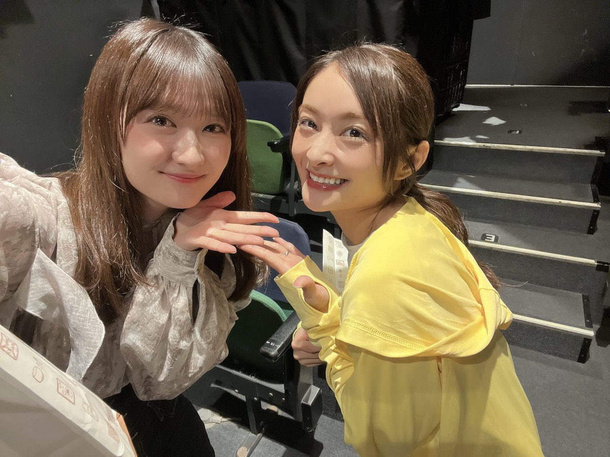tomoko_hazuki's tweet photo. 井尻さん、かいちーさん、植田さんが出演してる舞台 #旭バカ 観劇！！

宮崎の離島を舞台に繰り広げられる素敵なお話でした✨
井尻さんのお芝居大好き🫶
初登場した瞬間思わず美少女すぎるやろ😍って心の中で叫ばしていただきました。笑
ワンピースに帽子に白サンダルは眼福👒🤍
……そんなことは一旦置いといて！笑
ラストシーンにはグッときました🥹🌻
かいちーさんの健気な笑顔にも涙。
植田さんの郵便局員、しょんぼりしてるところ面白かったです。

素敵な時間をありがとうございました✨