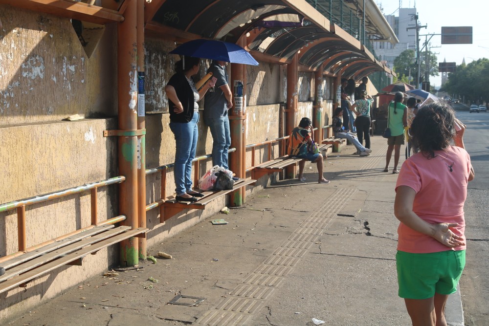 g1piaui's tweet photo. Piauí pode registrar 42 °C entre quinta e sexta-feira; veja previsão https://t.co/IPgJOXzKUC https://t.co/wIZeH2hYAu