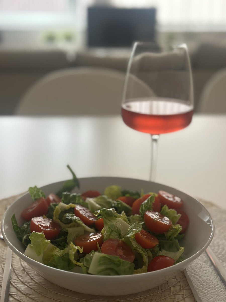 Bionda_1110's tweet photo. Buon appetito 😋 https://t.co/gC0saUskrQ
