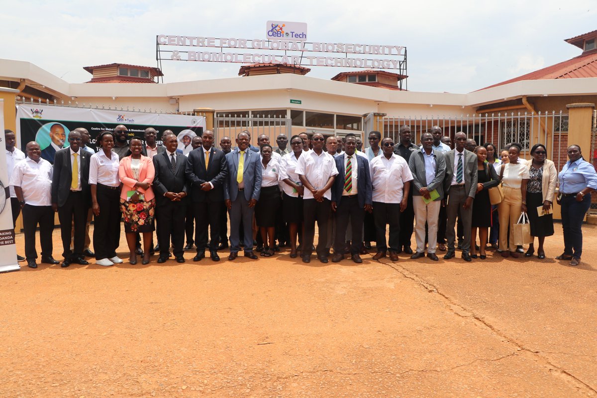 cebiotechug's tweet photo. Great to welcome Hon. Minister @EngJonard to CeBioTech today! From lab research to real products, we're ready to help power Uganda's journey to a $500B economy. Special thanks to @STIsecretariat 

#ResearchToMarket #500BillionEconomy https://t.co/d72ZfXxeFs