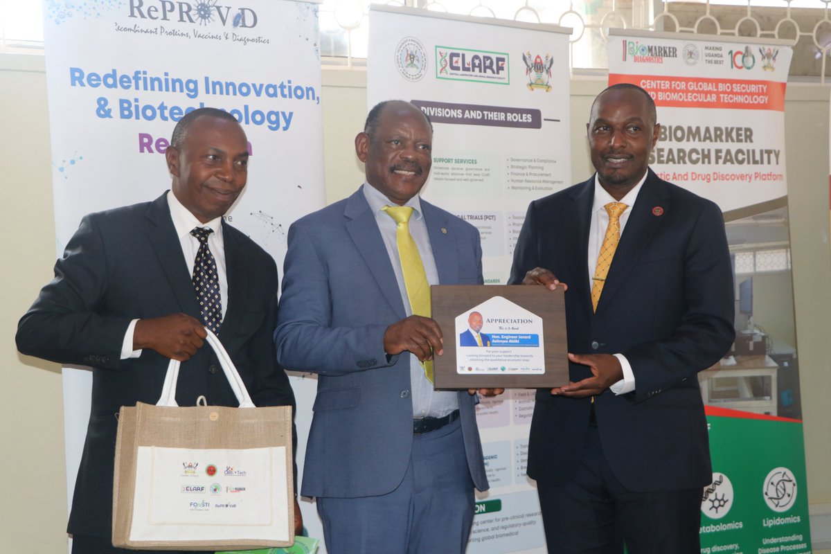 cebiotechug's tweet photo. Great to welcome Hon. Minister @EngJonard to CeBioTech today! From lab research to real products, we're ready to help power Uganda's journey to a $500B economy. Special thanks to @STIsecretariat 

#ResearchToMarket #500BillionEconomy https://t.co/d72ZfXxeFs