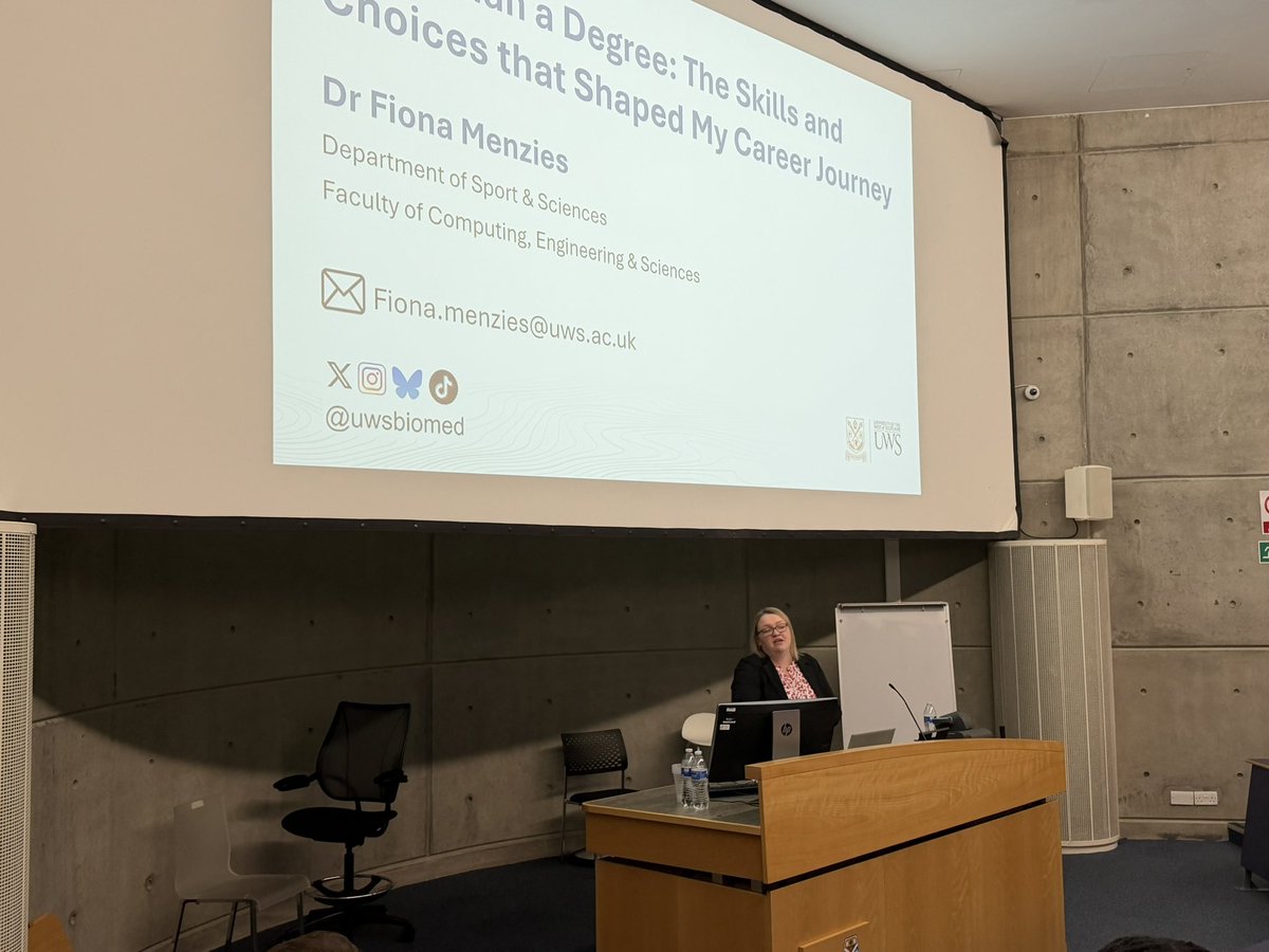 SIPBS_Strath's tweet photo. An packed house for our @SIPBS_Strath careers event for biomedical scientists. Great line up put together by Molly Huq and team and some great talks showing so many career options. Day 2 tomorrow. https://t.co/Wfb4veyTsH