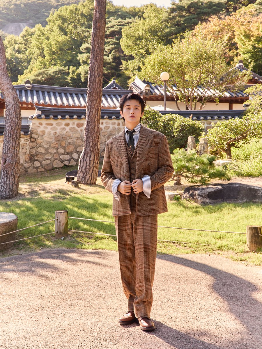 MARKLEE_TH's tweet photo. 260916 onyourm__ark instagram update (#มาร์คลีมีไอจี)

A look into the life, legacy, and timeless vision of Ralph Lauren through #VeryRalph #베리랄프
#RalphLauren @ralphlauren

#PoloRalphLaurenxMarkLee
#MarkLee #마크리 https://t.co/rY1SKKlDB4