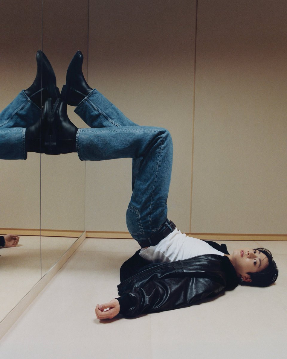 bowdorae's tweet photo. ละปล่อยงานมาวันเดียวกัน กะไม่ให้พักเลย5555 หวีด 2 หนุ่มอย่างต่อเนื่องมาก  ละขาพวกฮีนี่ยาวกว่าอนาคตฉันอีก นี่แหละๆถูกต้อง ตัวพ่อสายแฟชั่นสุดๆ เริ่ดๆ 🫠🥰 https://t.co/1pnQXYlibH