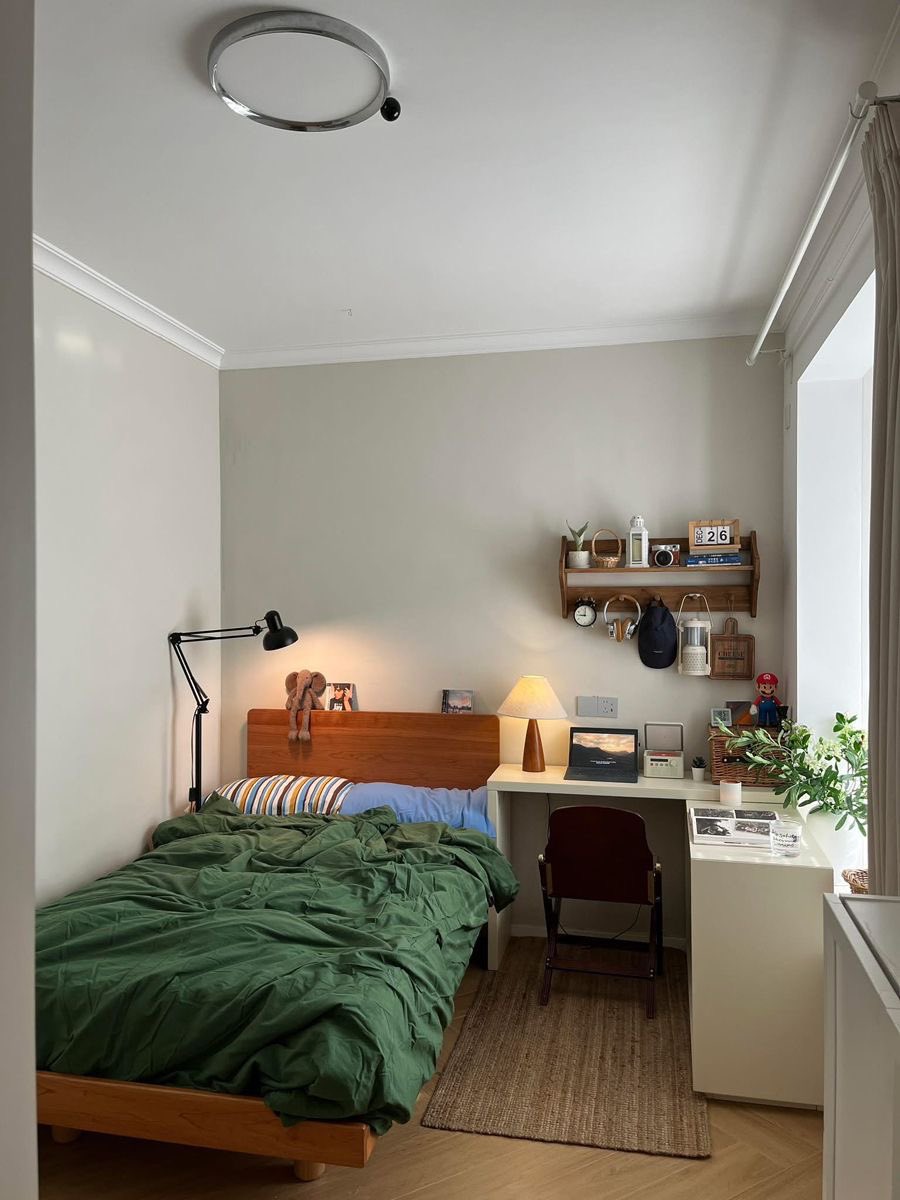 ClassyGntleman's tweet photo. New bedsheet. New mood. New room. https://t.co/6QDcKwV7gd