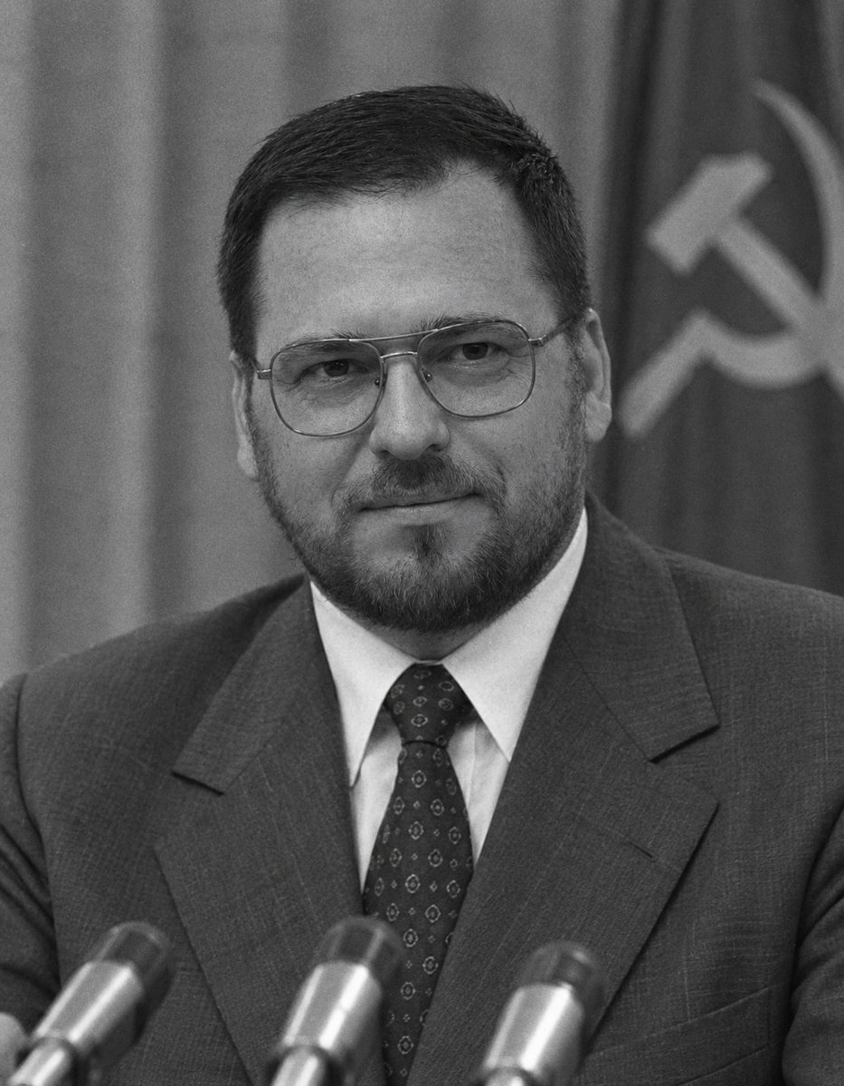 Bilejkral's tweet photo. Sociální sítě NEMAJÍ BÝT ANONYMNÍ.

Proč máme chránit imperialistické buňky, které tu rozvrací republiku? https://t.co/f3ZYPZE4Ih