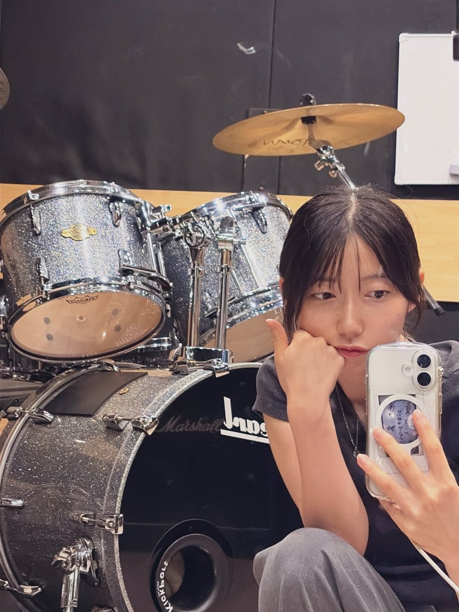 tomoka_takeuchi's tweet photo. 稽古と並行してオーディションに向けても準備中💃🔥

支えてくださる皆様への恩返しのために。

素敵な作品に携わらせていただけるよう全力で💪

絶対に後悔させない時間をお届けします。
劇場に会いにきてください！

🎫ご予約はこちら👇
https://t.co/Krj6m3yV53
応援キャストは【竹内友香】を選択🙌 https://t.co/LLDg0INjoA