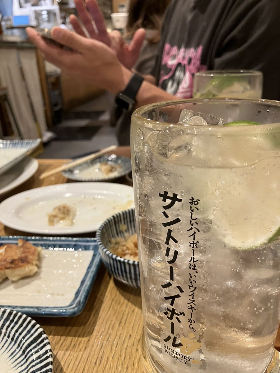 nula_tomo's tweet photo. しっぽり、じっくり
サシ飲みおつふぃーる https://t.co/su4DzUJ60K