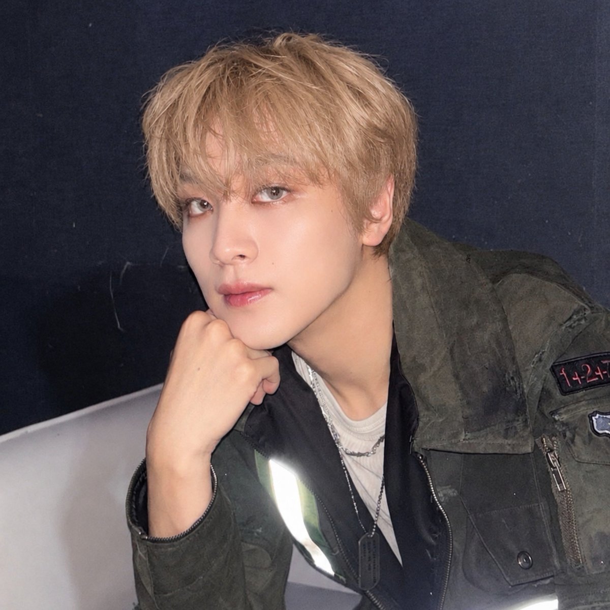 hhyeonnoeyhh's tweet photo. 해찬이 지금 이런 느낌일까 . .
탈색 머리 개좋다......... https://t.co/7ZAraN1n6G