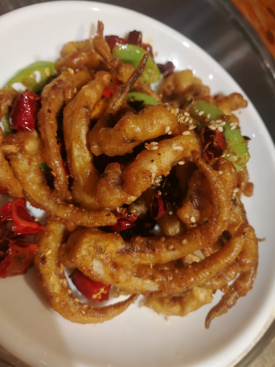 schrammel's tweet photo. Craving late-night street vibes This crispy fried squid with spicy salt hits different! https://t.co/PkTQ4PFpfw