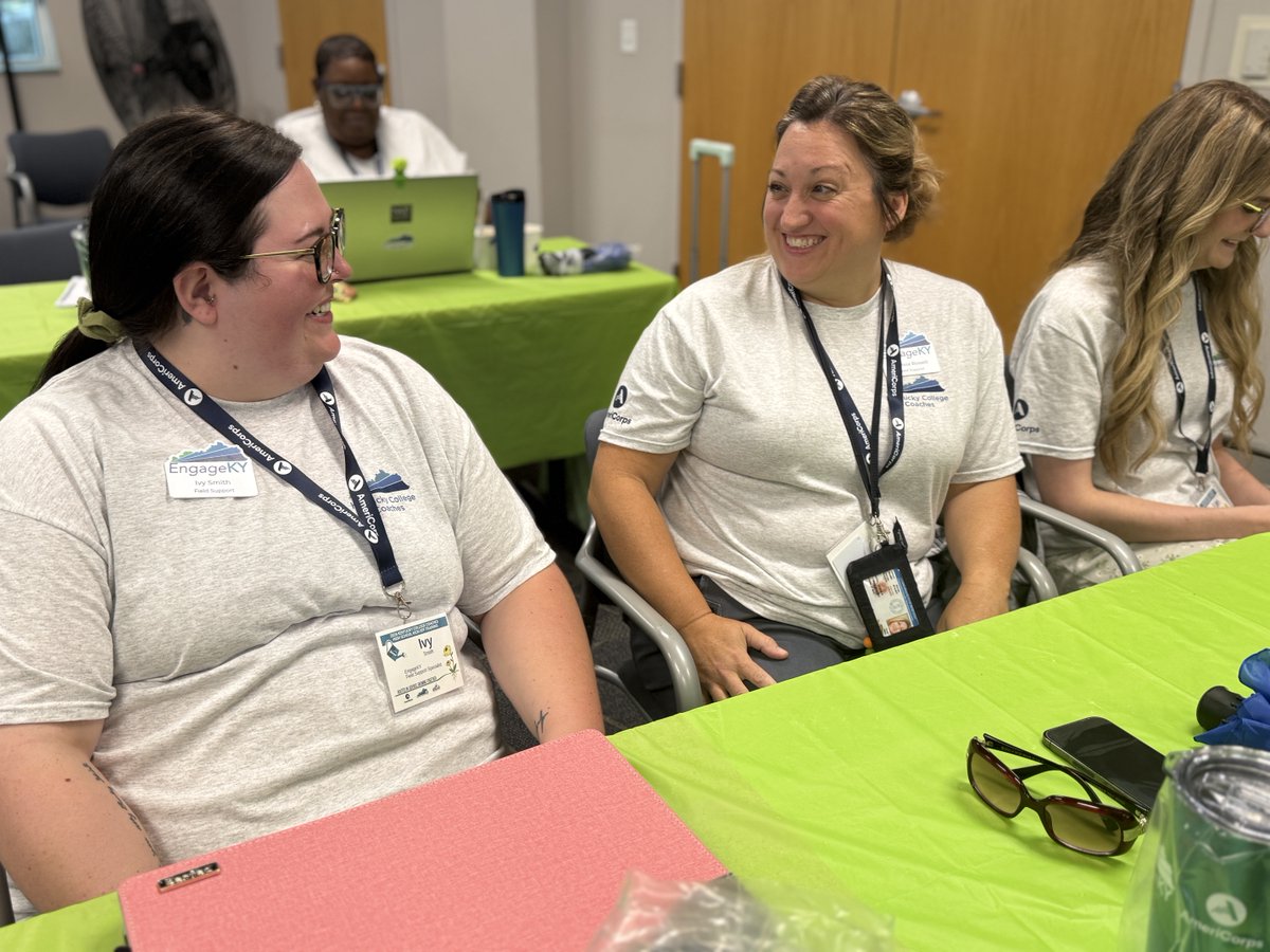 engageky's tweet photo. Last week, #EngageKY kicked off the #KentuckyCollegeCoaches event for Cohort 17, returning coaches, and @KHEAA staff. 🎉 Engaging sessions equipped coaches with tools for success in schools. Thanks to #KHEAA for hosting! Let's empower our students together! #StudentSuccess https://t.co/4RRGP1EgKO