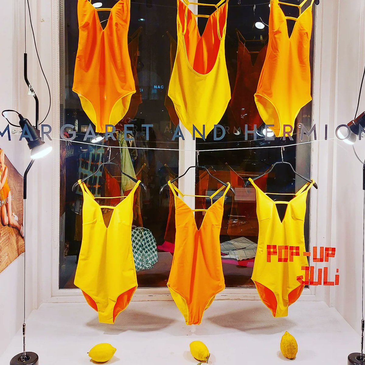 redheadpaulson's tweet photo. If life gives you lemons... just wear them. Vitamin-inspired colors are everywhere this summer. I find them gorgeous and, when paired well, incredibly elegant! Any tips? https://t.co/cCFsusMSgr