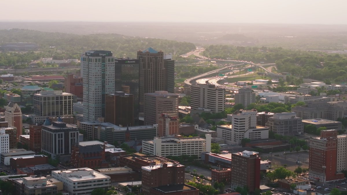 msstate's tweet photo. Where do Bulldogs go after graduation?

🐾 92,683 are in Mississippi
📍 11,322 are in Alabama
⛰️ 10,818 are in Tennessee
🛣️ 8,575 are in Texas
🏙️ 5,844 are in Georgia

Check out the full list: https://t.co/uqu75uDgG0 https://t.co/2EGz4fypzb