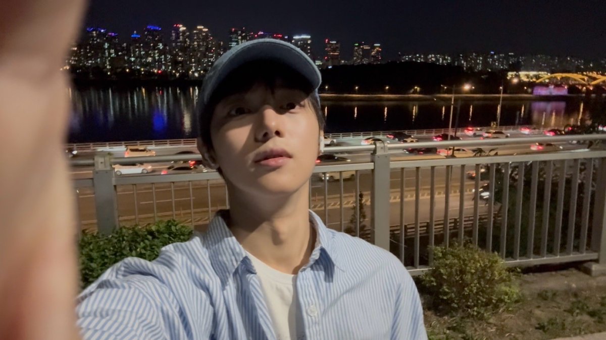 AEN_now's tweet photo. 🌃

#AEN #에이엔
#KYUHYUN #규현 https://t.co/j2BbBV8ven