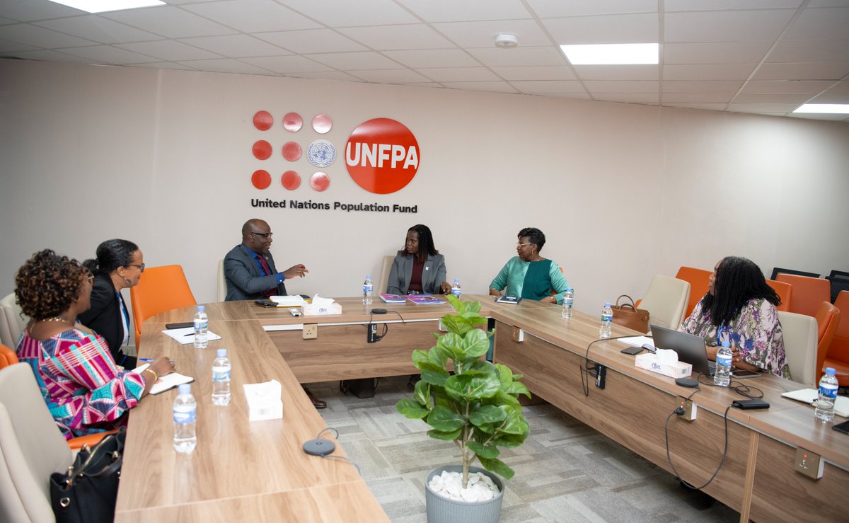 unwomenrwanda's tweet photo. Today, @unwomenafrica ESA RD. @annamutavati met with @UNFPARwanda Rep.@DrAdelakin.
Leveraging the strong partnership, they explored strategic interventions to reinforce #GEWE coordination, #GenderData, #EVAW & more, ultimately scaling transformative results #ForAllWomenAndGirls. https://t.co/F0vUnlick0