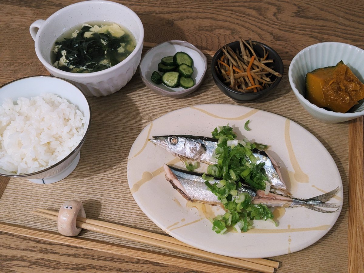 knit___kitchen's tweet photo. サンマが安かったので酒蒸しチャレンジ。焼くより楽だしめちゃめちゃ美味しかったです◎ https://t.co/RLrrOvsPxu