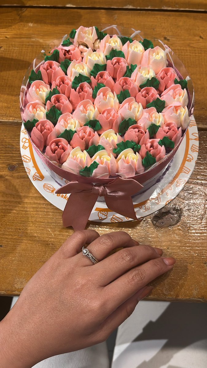iamso1Derful's tweet photo. Surprise bridal shower today. I feel so loved 🥹 https://t.co/sZ9rVfXPrd
