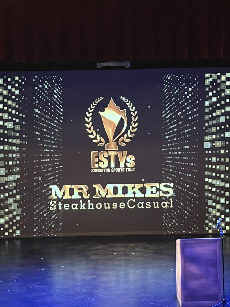 jammer3384's tweet photo. What a great night at the @yegsportstalk #ESTys https://t.co/u6QlMPNEMJ