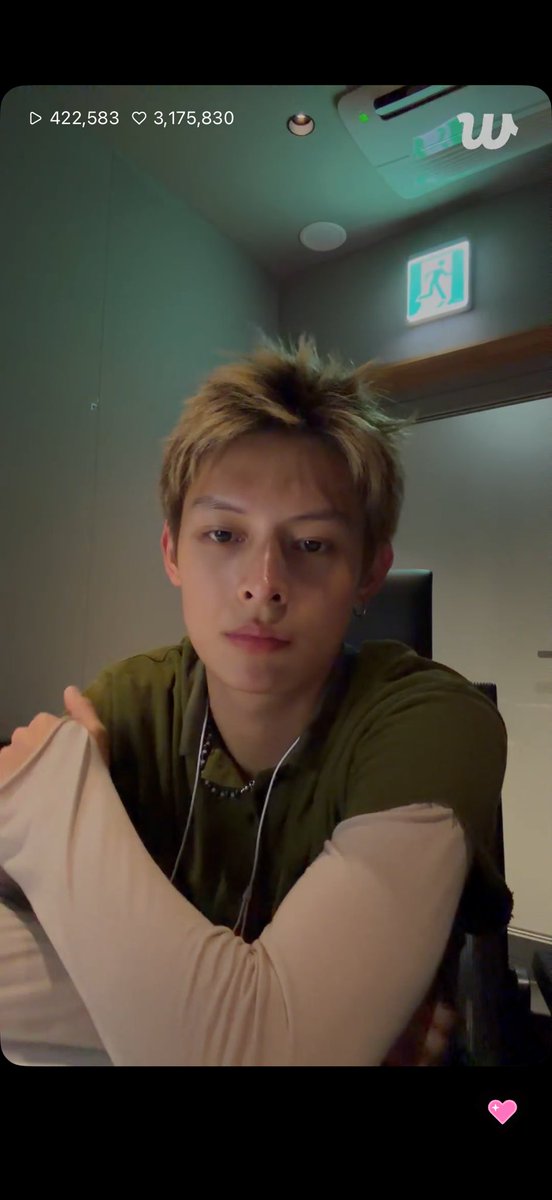 jjuhoonsm's tweet photo. I’m not okay https://t.co/l40hUqTnIR