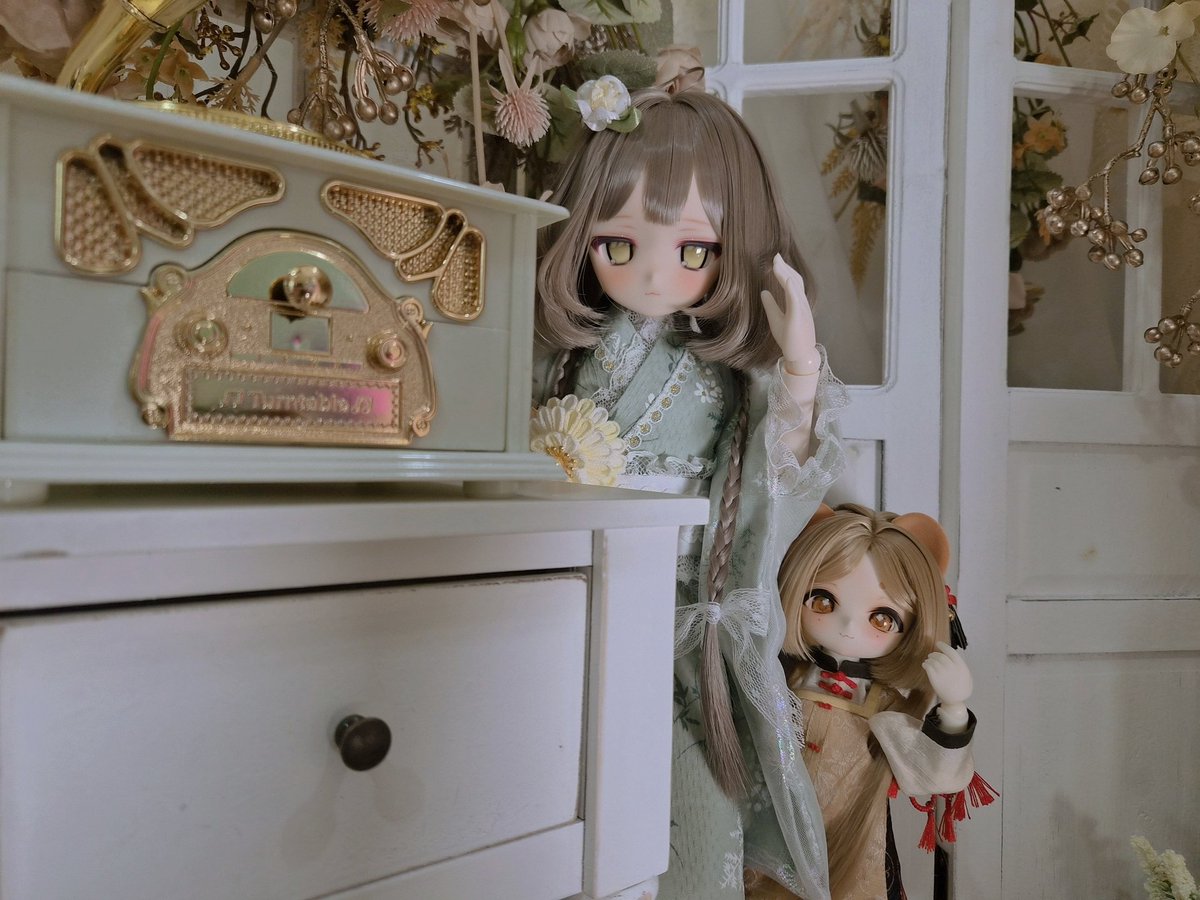 asahiruY0's tweet photo. MarionnetteZONEさんにお邪魔して来ました！
素敵なセットばかりでとってもとっても楽しかったです……😆😆😆
(最後は新人教育の様子です！)
#マリゾー
#ぺぽりっこ https://t.co/EVVeQtG8dl