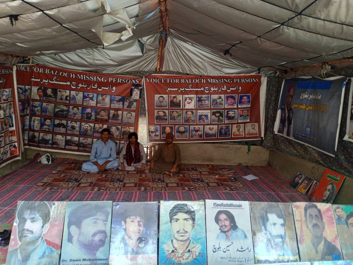 VBMP5's tweet photo. بلوچستان میں جبری گمشدگیوں کے خلاف وائس فار بلوچ مسنگ پرسنز (VBMP) کا کوئٹہ پریس کلب کے سامنے احتجاجی کیمپ آج  6360ویں روز بھی جاری رہا۔

#EndEnforcedDisappearances https://t.co/tnSd91j1lr