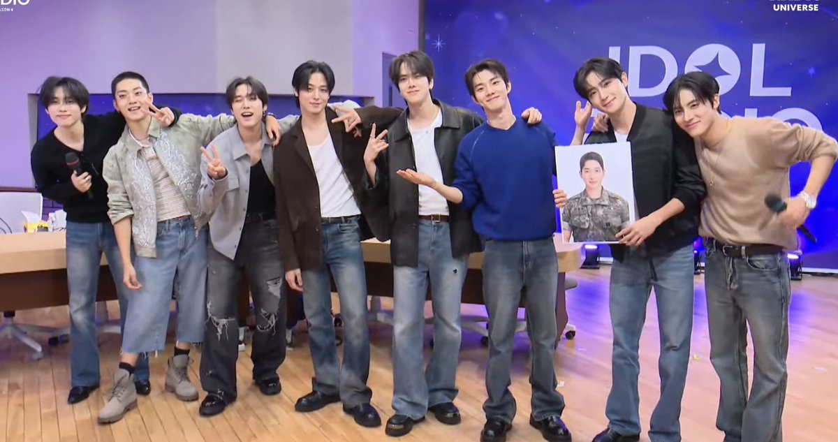 B_qyeon's tweet photo. 이거 보고 싶었다.. 상연이는 자정 지나서ㅠㅠ https://t.co/5XdsOClmRI