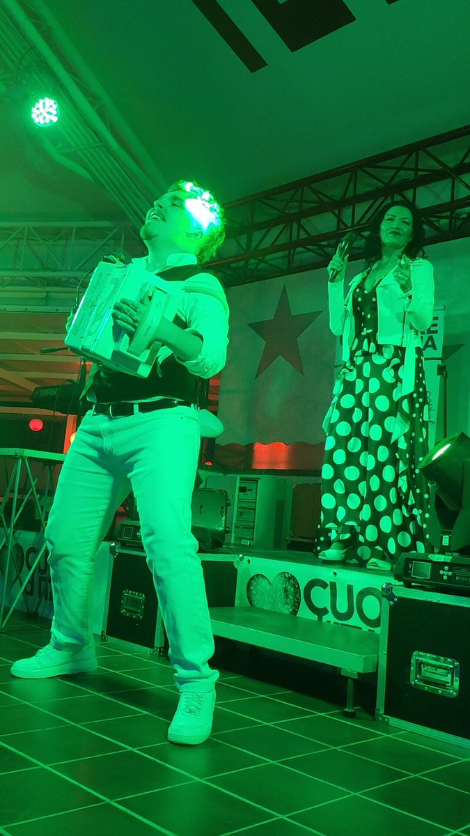 BandCuore's tweet photo. Dancing Il Faro https://t.co/Ss1shbqIhE
