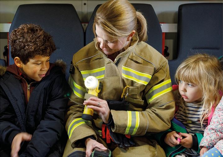 SouthNorwoodNet's tweet photo. talking about their work and showing you around.  There will be a fire engine on display for everyone to have a good look at, plus family fun activities.  #FireSafety #FireSafetyatHome #firesafetyawareness #woodside #southnorwood #Croydon https://t.co/d4sTEBW8F3