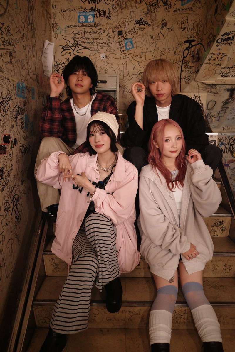Yamahika_da's tweet photo. そして本日9月16日はAooo結成3周年

いつもありがとう！BIG LOVE❤️‍🔥 https://t.co/vE3m7RMrzL