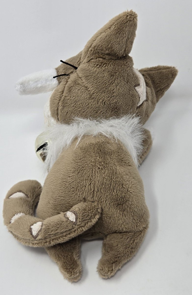 SewnFlowerPlush's tweet photo. More photos of the slumber cat plush! Asking 200$ obo if anyone would like to give him a home! (2/2) https://t.co/nTd1aIVKY3