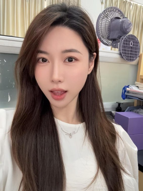75Nivek's tweet photo. 白天解风情，晚上有韵味，让人迷恋又沉醉。大风吹倒梧桐树，唯有老师拿不住。想被我上课吗？想的话私信我！同城可以线下约！希望在推特会有一场浪漫的邂逅～ https://t.co/4RqM1jpH2e