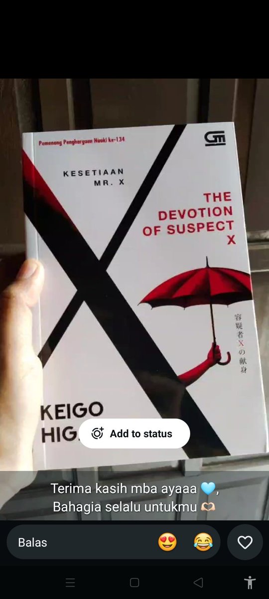 Haeseoyoon's tweet photo. My roomate yang Masya Allah. Besyukur bertemu denganmu di dunia perkuliahan.  Semoga buku ini dapat memberikan pesan baik untukmu di usia barumu. https://t.co/ymGIPbYDxR