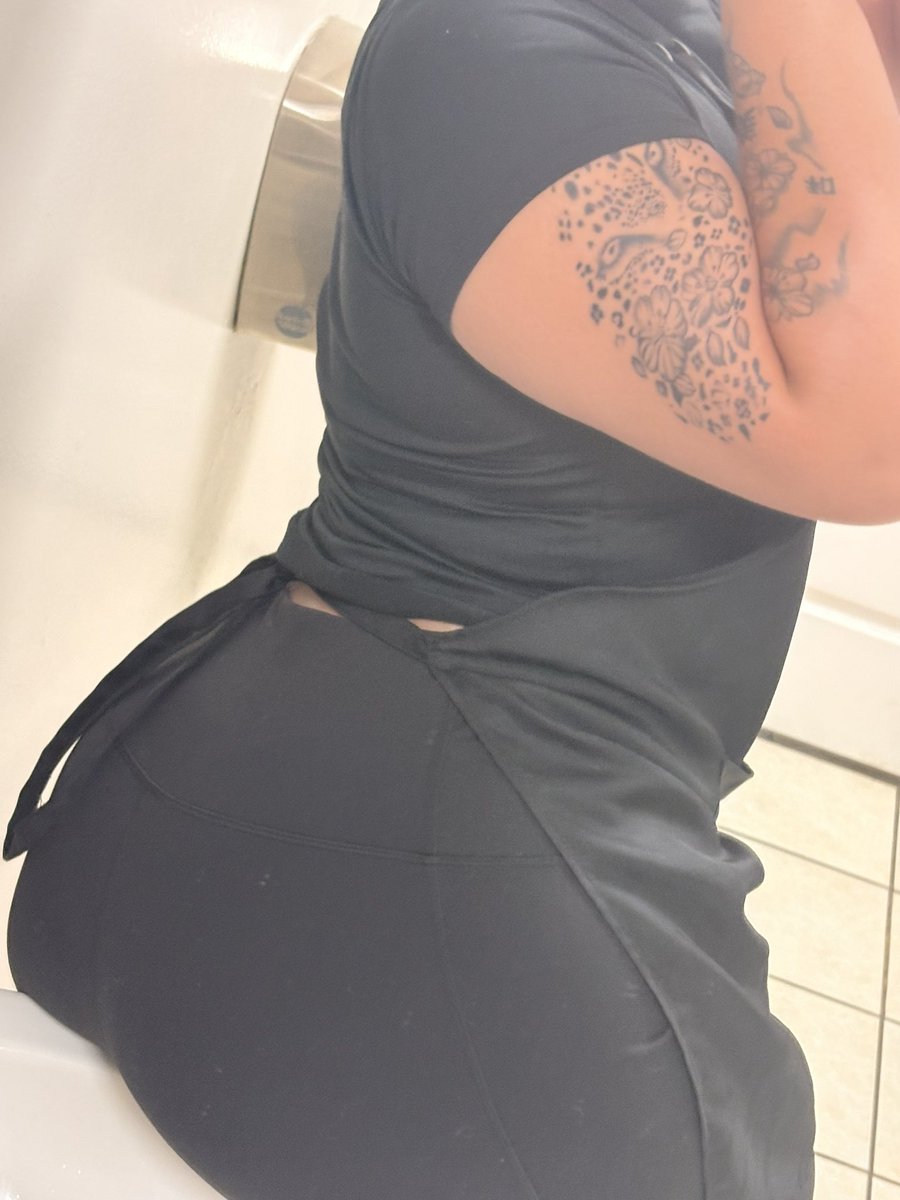 faceddownn's tweet photo. ��
#freaky #thickgirls https://t.co/dvfmVPBHp5