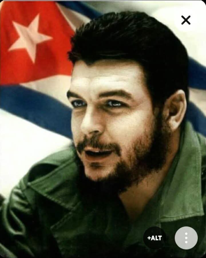 SDCuadros_GECCA's tweet photo. El Che Guevara siempre firme y entre todos los cubanos dignos y la revolución
#CheVive
#CheSiempre https://t.co/AccXxLO62l