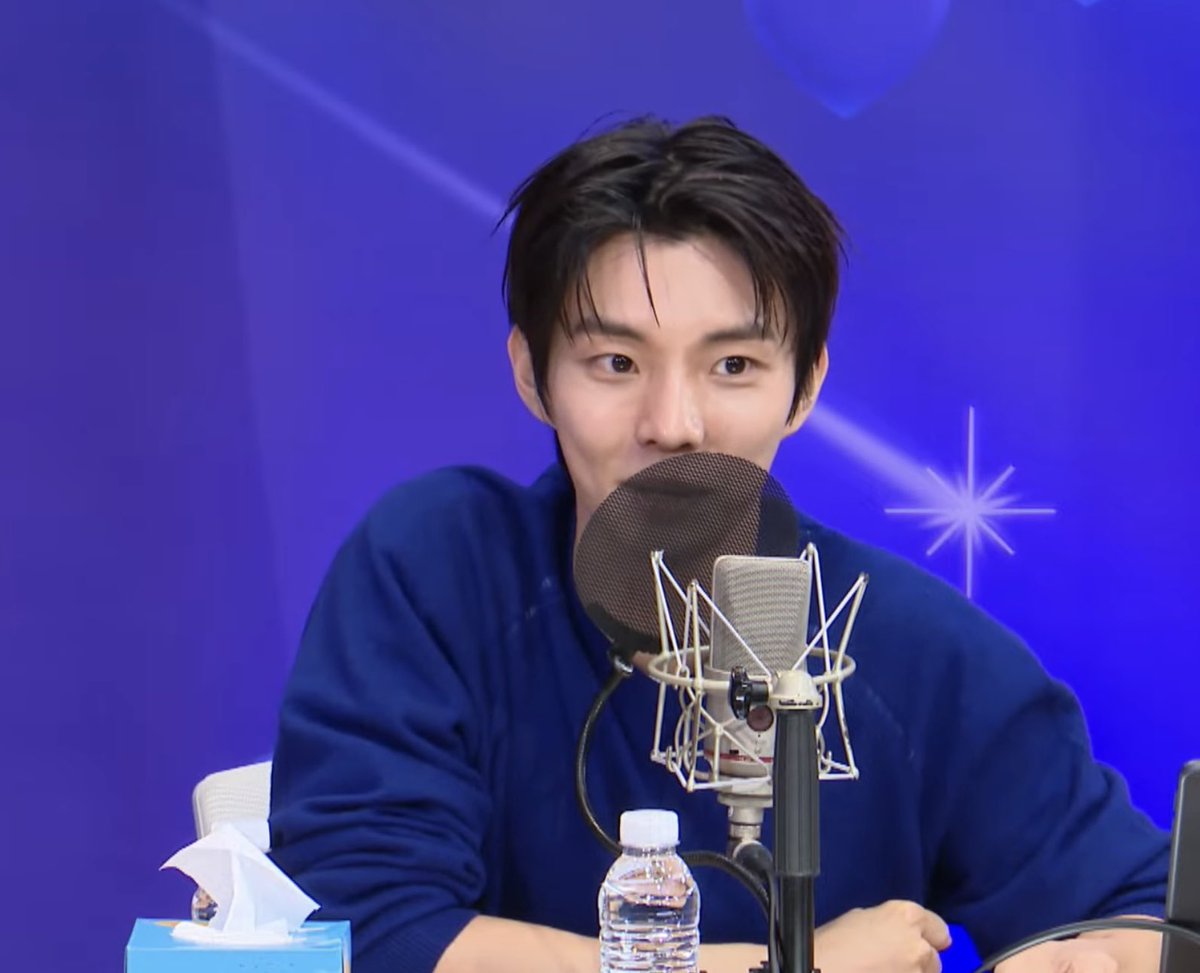 B_qyeon's tweet photo. 창민이 얼굴이 반쪽이야ㅠㅠ 
살 이제 그만 빼고 많이 챙겨 먹어!! https://t.co/m0UQSZkv9X