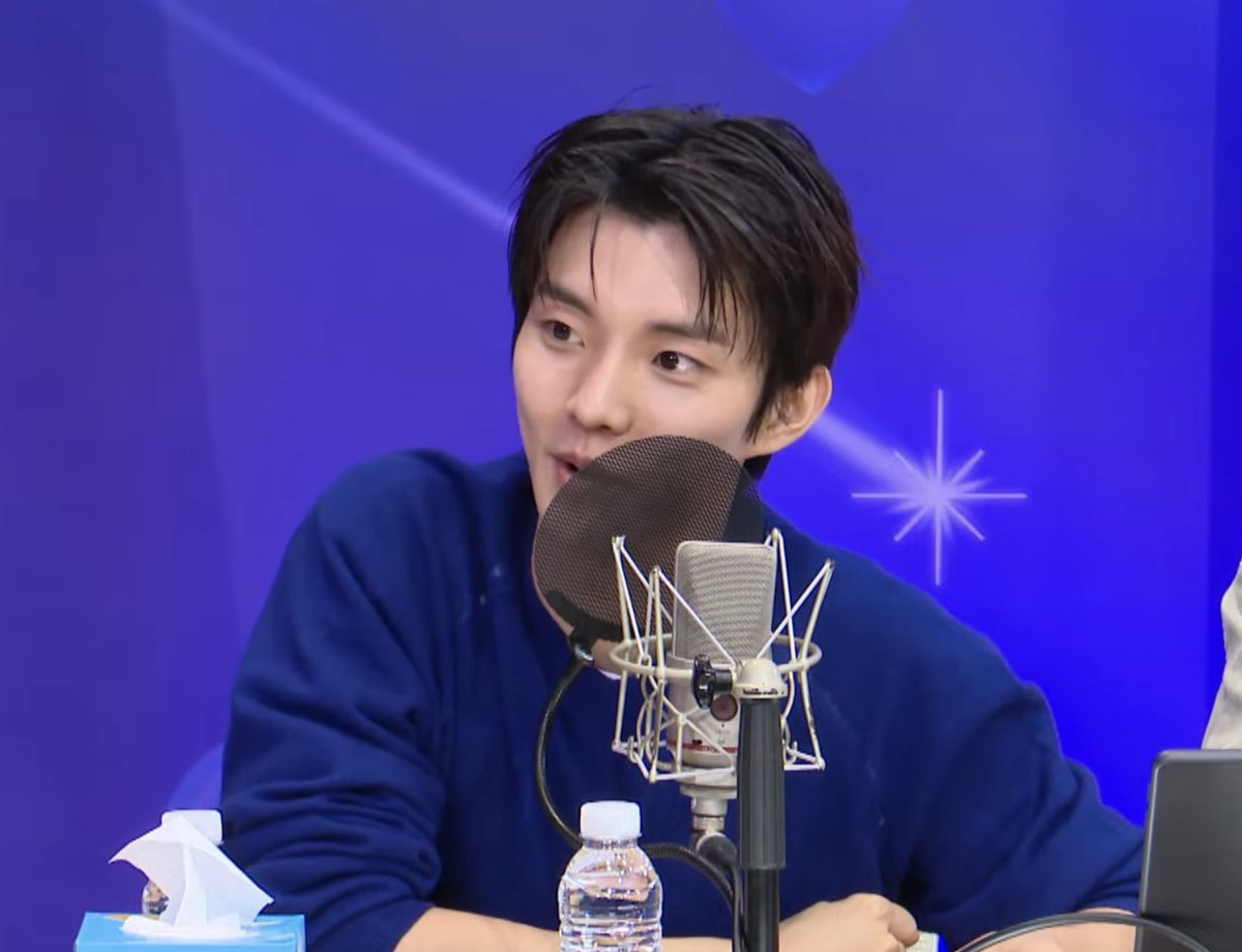 B_qyeon's tweet photo. 창민이 얼굴이 반쪽이야ㅠㅠ 
살 이제 그만 빼고 많이 챙겨 먹어!! https://t.co/m0UQSZkv9X