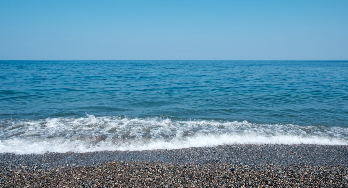 Mt1988Photo's tweet photo. 今年の夏の思い出は、人生で初めて日本海を見たことだ https://t.co/0W9vaxkLnA