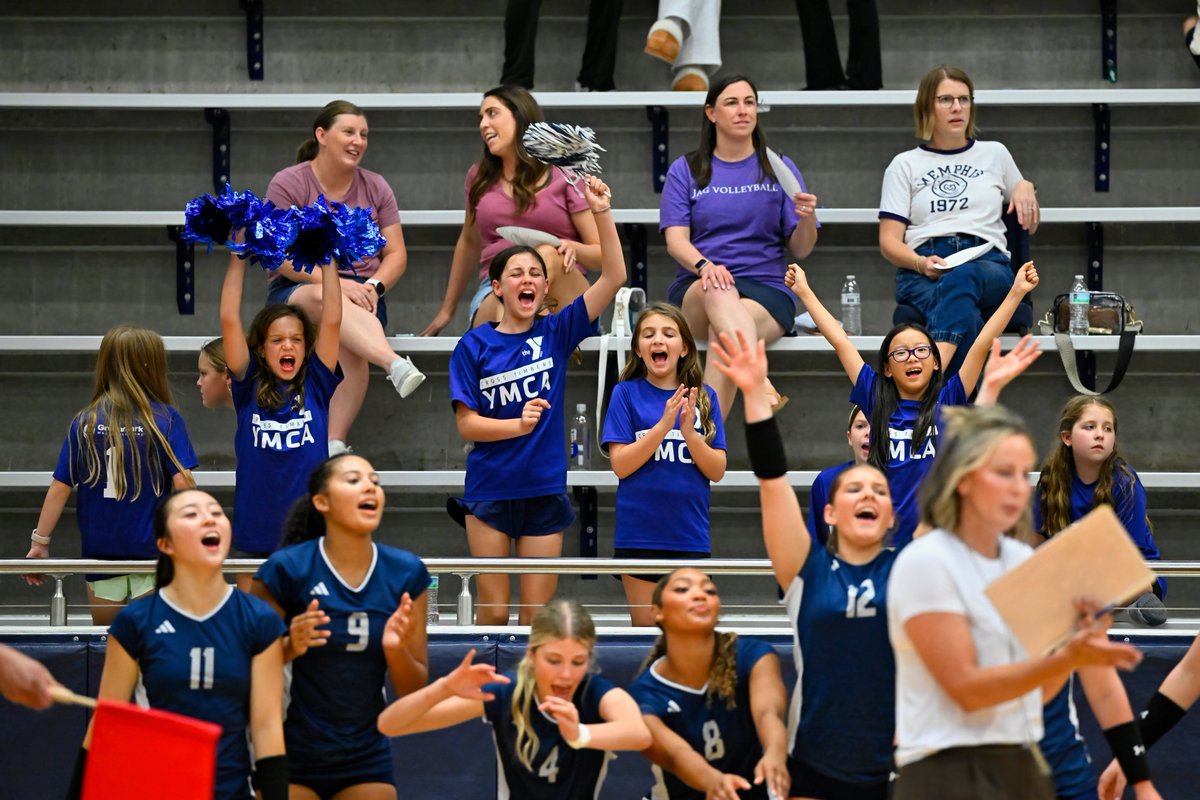 lorenziniphotog's tweet photo. Big thanks to all that came out for the Volleyball Mound Showdown! We had football, basketball, soccer, wrestling, softball, cheerleaders and future Lady Jags! You all make a difference!! https://t.co/yK3RQzTyix