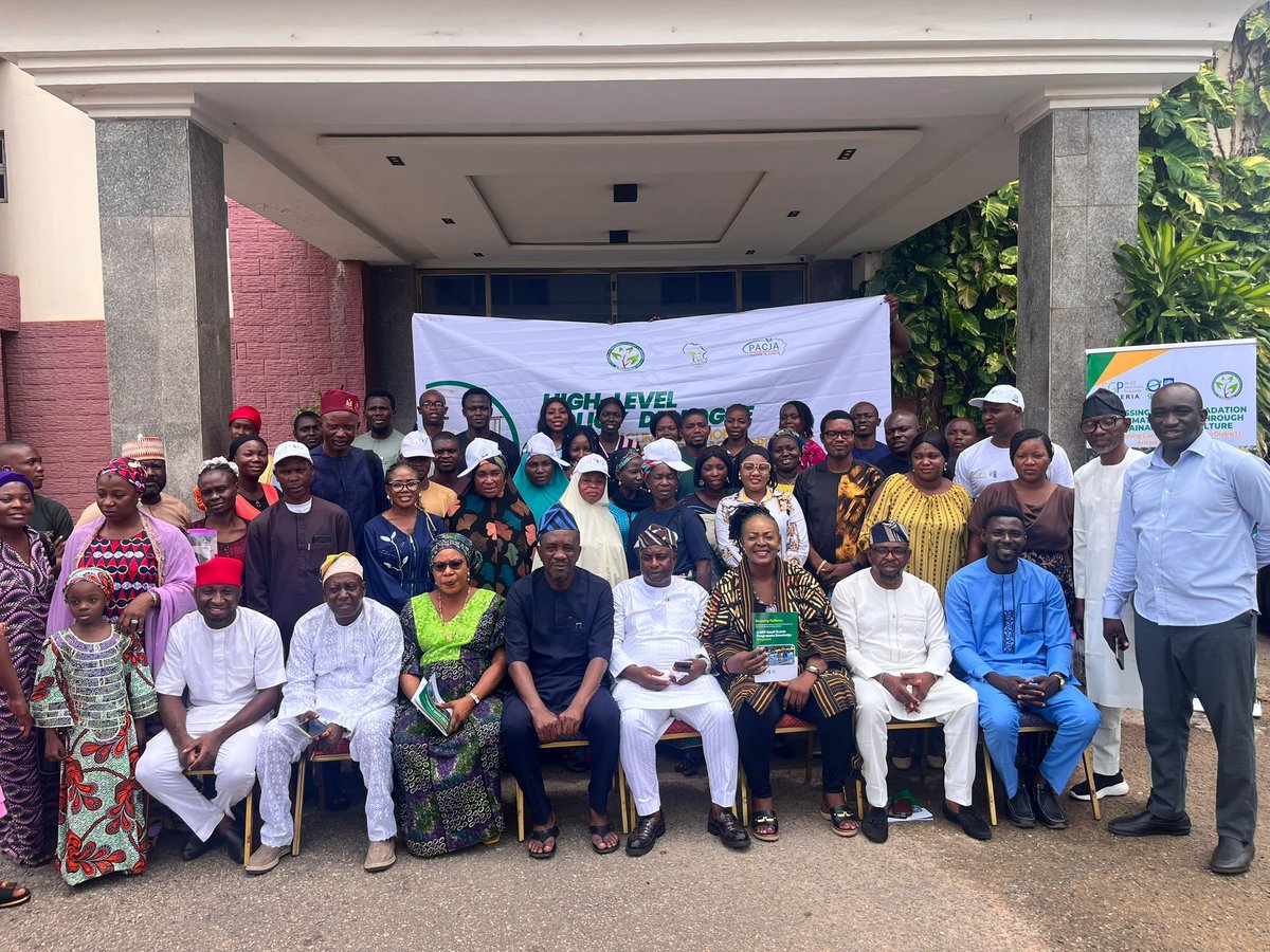 CSDevNet1's tweet photo. #Climate action doesn't live in policy rooms alone, it lives in communities too.
Farmers, women, youth and grassroots leaders sat at the table to connect lived experience with the Paris Agreement, NDCs and NAPs

Community wisdom + policy insight = climate resilience
#GUARDAfrica https://t.co/jVSifTeHMR