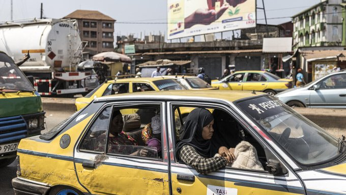 SoleilduNiger's tweet photo. #Guinée: un homme jugé pour «tentative de trouble à l’ordre public» après une discussion dans un taxi clandestin https://t.co/2Hi3uXvKv4