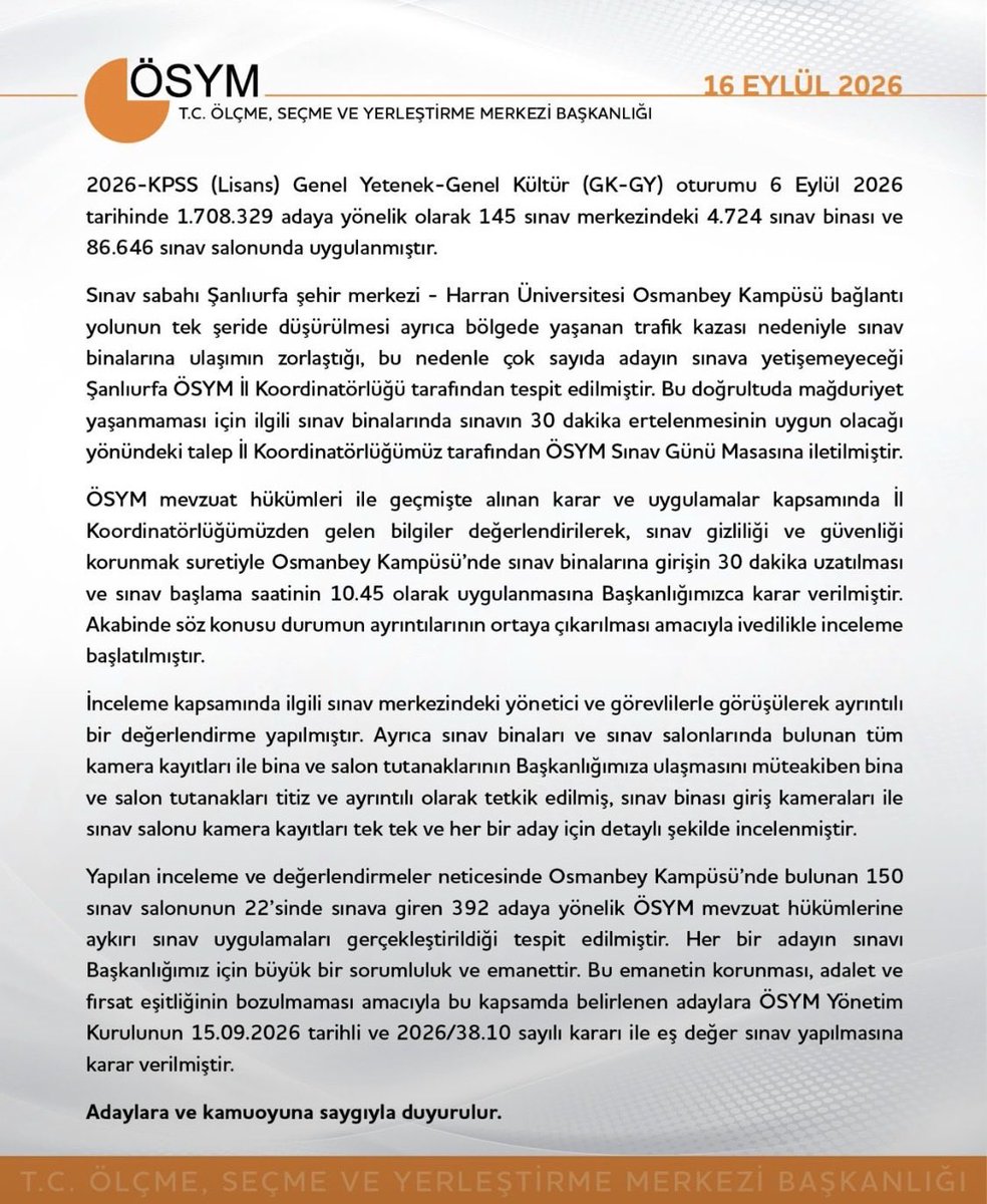 hayatimizkripto's tweet photo. ÖSYM açıklamasını yaptı. Urfa da KPSS sınavına giren 140’ın üzerindeki sınıftan 22’si hakkında iptal kararı verildi ve 392 aday eşdeğer sınava yeniden girecek. Peki geç kalıp sınavın başladığını düşünerek yarı yoldan dönüp sınava gelmeyenler ne olacak ? Bu 392 kişiye yaptırım ödül mü olmalıydı ? 
Demek ki ortada sorgulanması gereken bir şeyler varmış.
Lütfen hakkını arayan gençlerin önünü tıkamayın. Bu süreçte sesini duyurmaya çalışan, itiraz eden gençleri ağır ifadelerle suçlayanlar, hatta “vatan haini” olarak damgalayanlar oldu. Oysa hak aramak, şüpheleri dile getirmek ve adalet istemek herkesin en doğal hakkıdır.
Gelelim alınan karara… Bana göre bu karar da tartışmaya açık. Ya sorun tespit edilen yerlerde sınav tamamen iptal edilip yeniden yapılmamalıydı  ya da sınav genel olarak iptal kararı verilmeliydi. Bu tarz bir karar ÖSYM nin de itibarına zarar verir. Çünkü geç kalanlar için vs emsal bir karar olacak .
sıralama sınavında böyle bir sınavda sonradan yapılacak “eşdeğer” bir sınavın tam anlamıyla aynı koşulları sağlayabileceğini düşünmüyorum. Soruların zorluk derecesini birebir aynı yapmak mümkün mü? Adayların sıralamasına etkisi gerçekten eşit olacak mı? Bunların açıklığa kavuşturulması gerekiyor.
Süreç önce bölgesel bir tartışma olarak başladı. Şimdi bu alınan kararla kapsamı genişliyor. Bana göre bundan sonraki süreçte tartışmanın genele yayılacak. Davalar artacak . Böylece genel iptale gider . 
Burada mesele kimseyi suçlamak değil, gençlerin hakkının, emeğinin ve sınav adaletinin eksiksiz şekilde korunmasıdır. #DDKgöreveKPSSincelensin