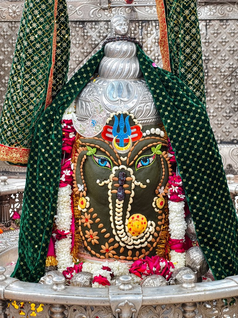 12Jyotirling's tweet photo. श्री महाकालेश्वर संध्या आरती दर्शन | 16.09.2026

Shri Mahakaleshwar Sandhya Aarti Darshan | 16.09.2026 https://t.co/q6RKrVmdvM