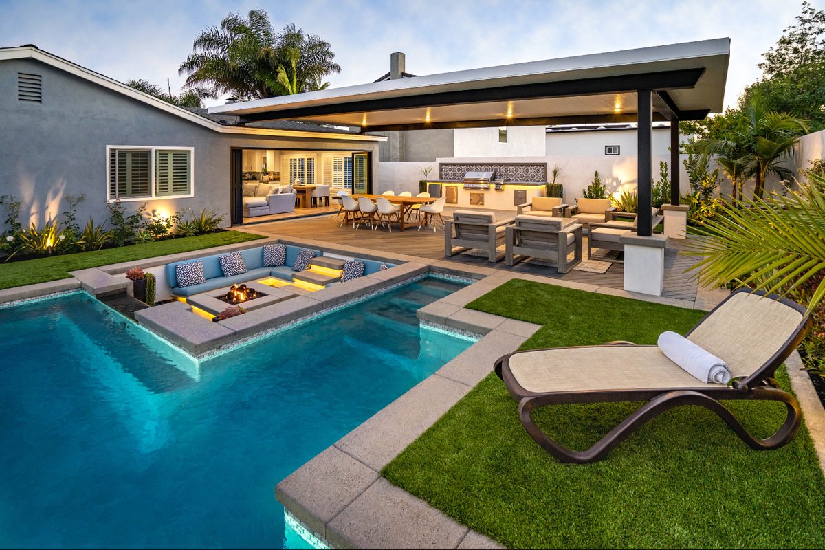 ProscapesOC's tweet photo. Resort style living in your own backyard. π΄π¦©β¨
Β
Tap the link in our bio to learn more and get a quote.
#CalimingoPools #luxuryhomes #swimmingpool #outdoorlifestyle #backyardgoals #poollife #dreamhome #homedesign https://t.co/0Tz7zrOmWR