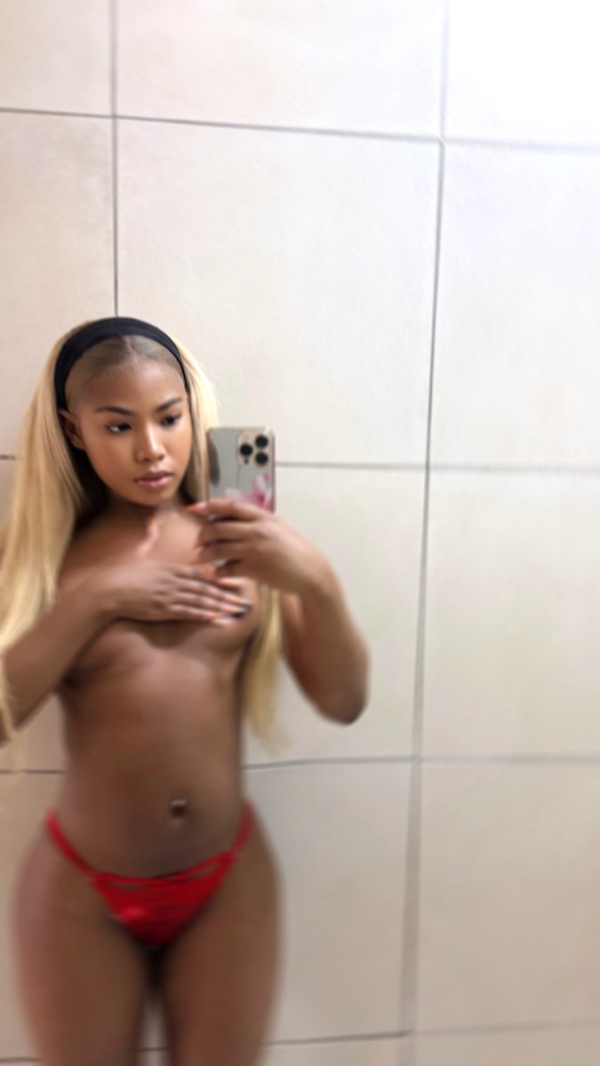 chantelle_mfazi's tweet photo. @MsCMfazi 🤭🌶️ https://t.co/QhMFEWKpne